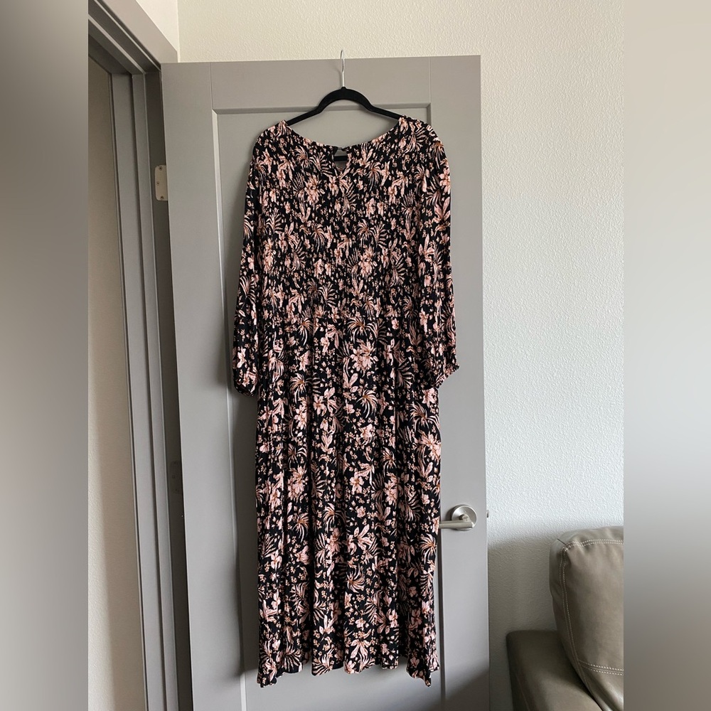 Long Sleeve MIDI Dress